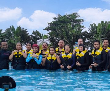 Swim and Survival Class For Company